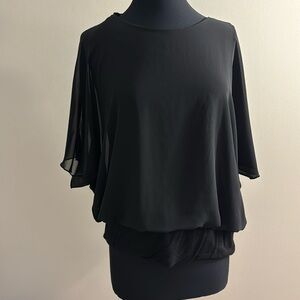 Kim & Cami Banded Bottom Top in Black EUC Size L